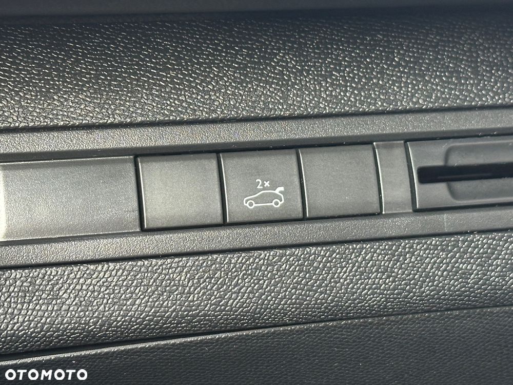 Peugeot 3008 BlueHDi 120 EAT6 Stop & Start Allure - 26