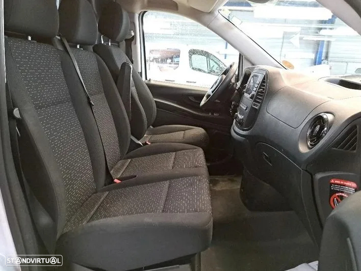 Mercedes-Benz E-Vito - 11