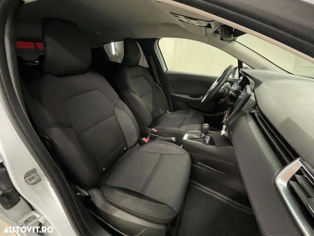 Renault Clio V E-Tech 145 Evolution - 11