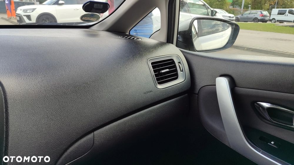 Kia Ceed 1.6 GDI SW Edition 7 - 17