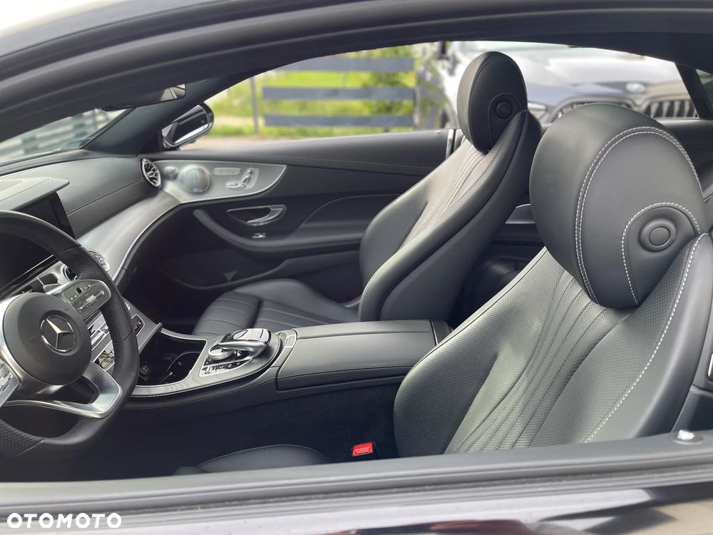 Mercedes-Benz Klasa E 300 Coupe 9G-TRONIC - 20