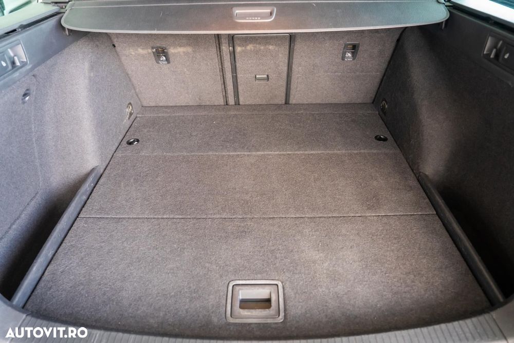 Volkswagen Golf - 13