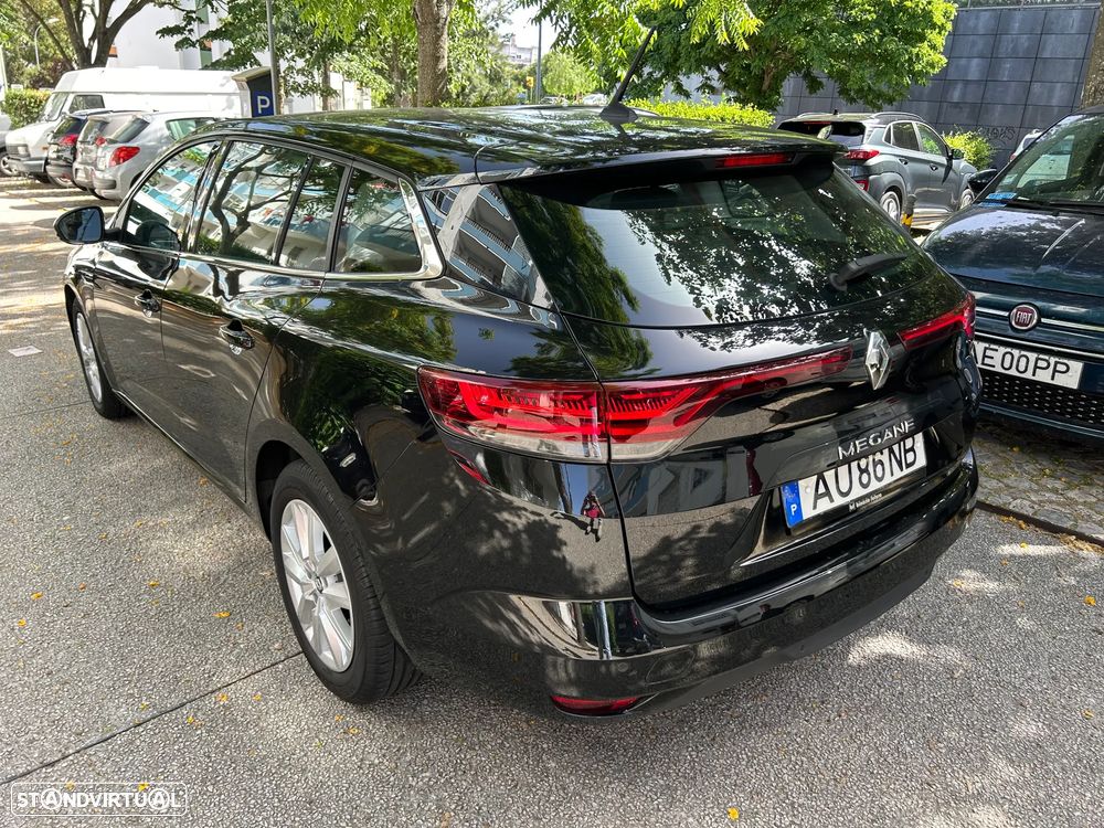 Renault Mégane Sport Tourer 1.5 Blue dCi Equilibre - 4