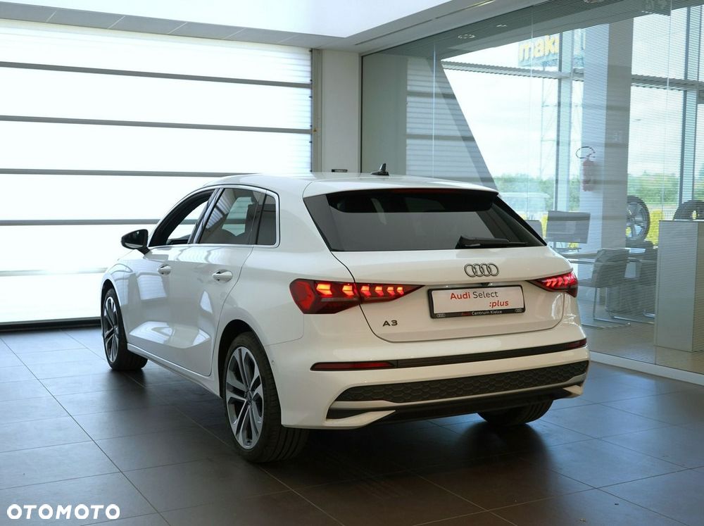 Audi A3 Sportback - 3