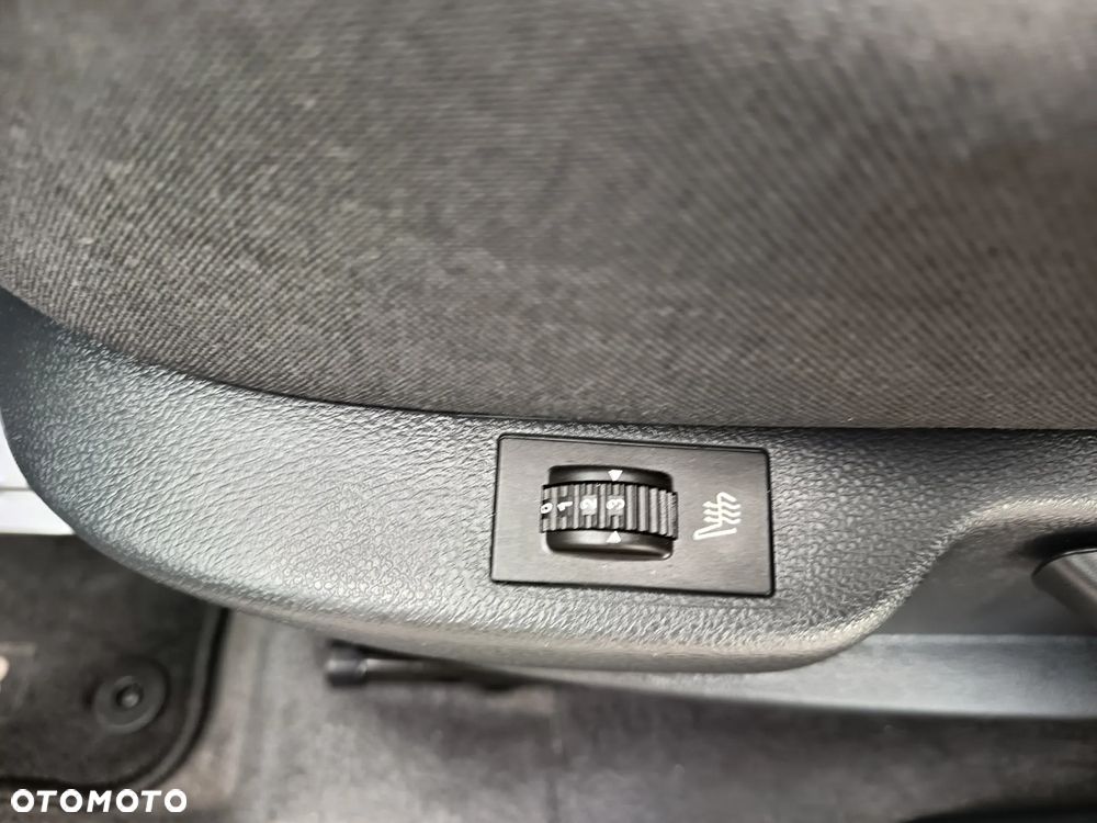 Peugeot 5008 BlueHDI 120 EAT6 Stop & Start Allure - 28