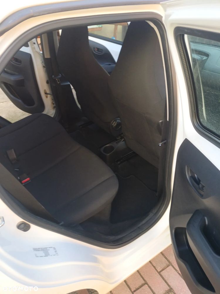 Toyota Aygo x - 21