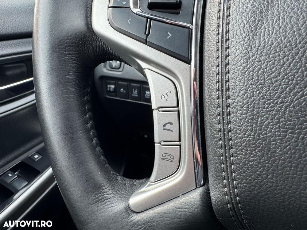 Mitsubishi l200 - 13