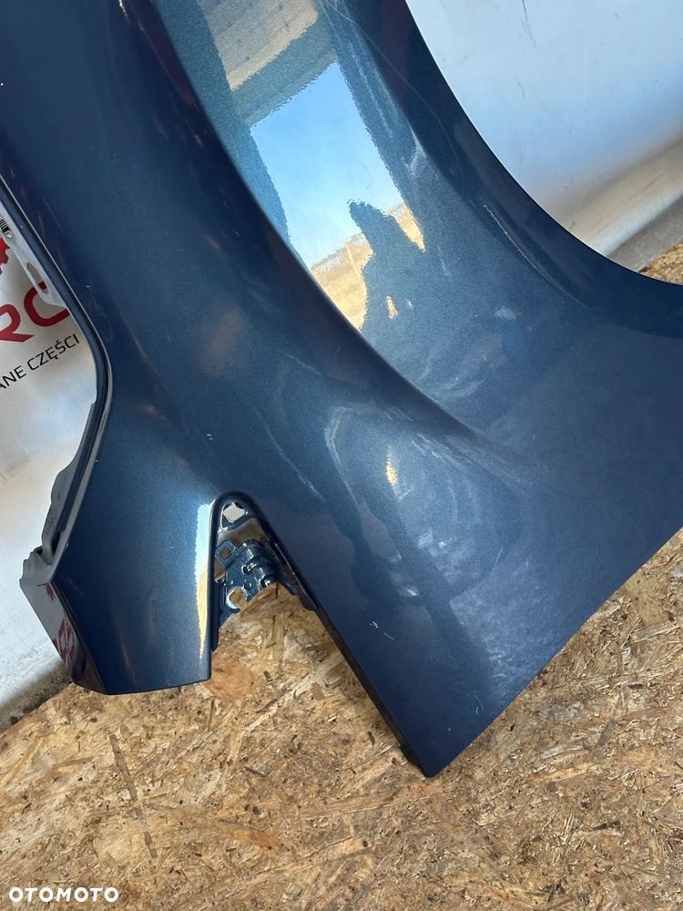 BŁOTNIK PRZEDNI PRAWY FORD C-MAX II    EA - 3