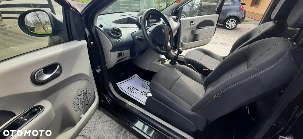 Renault Twingo - 32