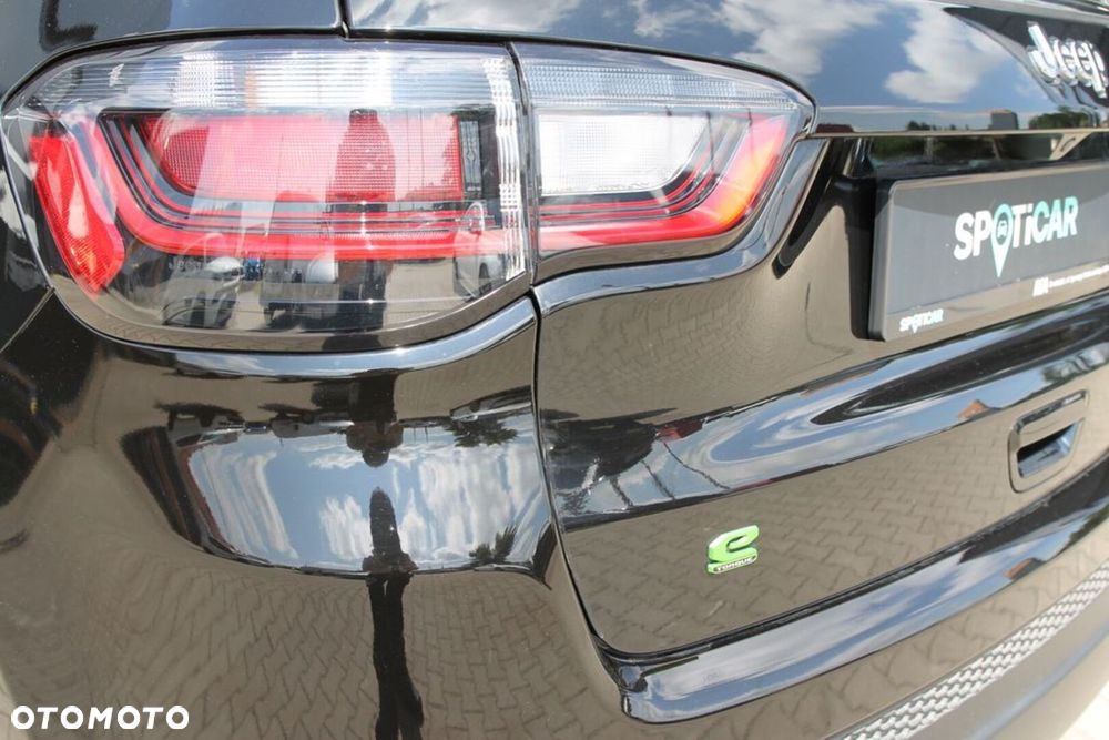 Jeep Compass - 30