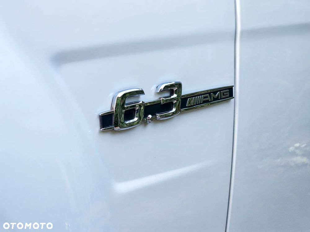 Mercedes-Benz Klasa C 63 AMG 7G-TRONIC - 4