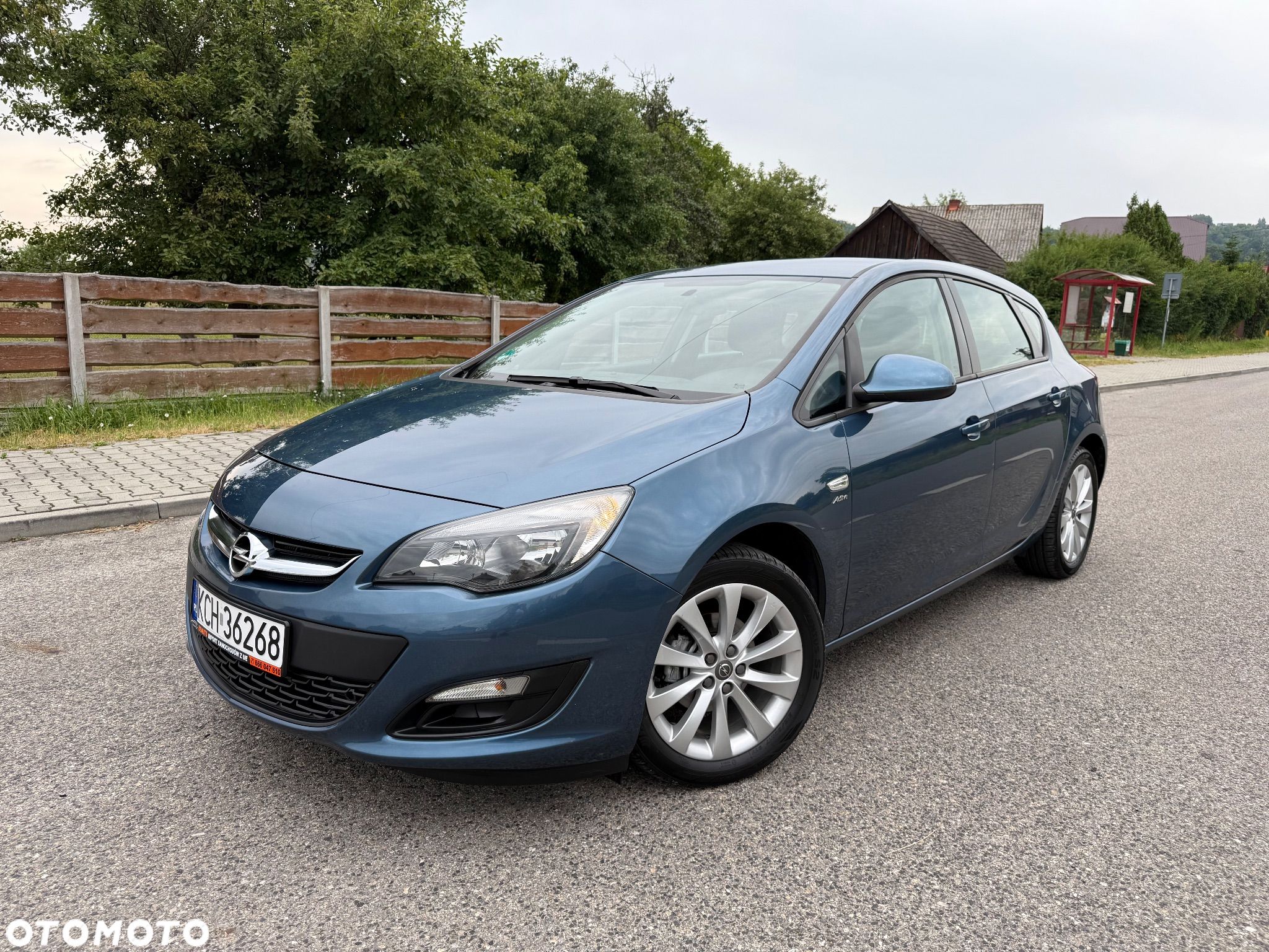 Opel Astra IV 1.4 Active - 1