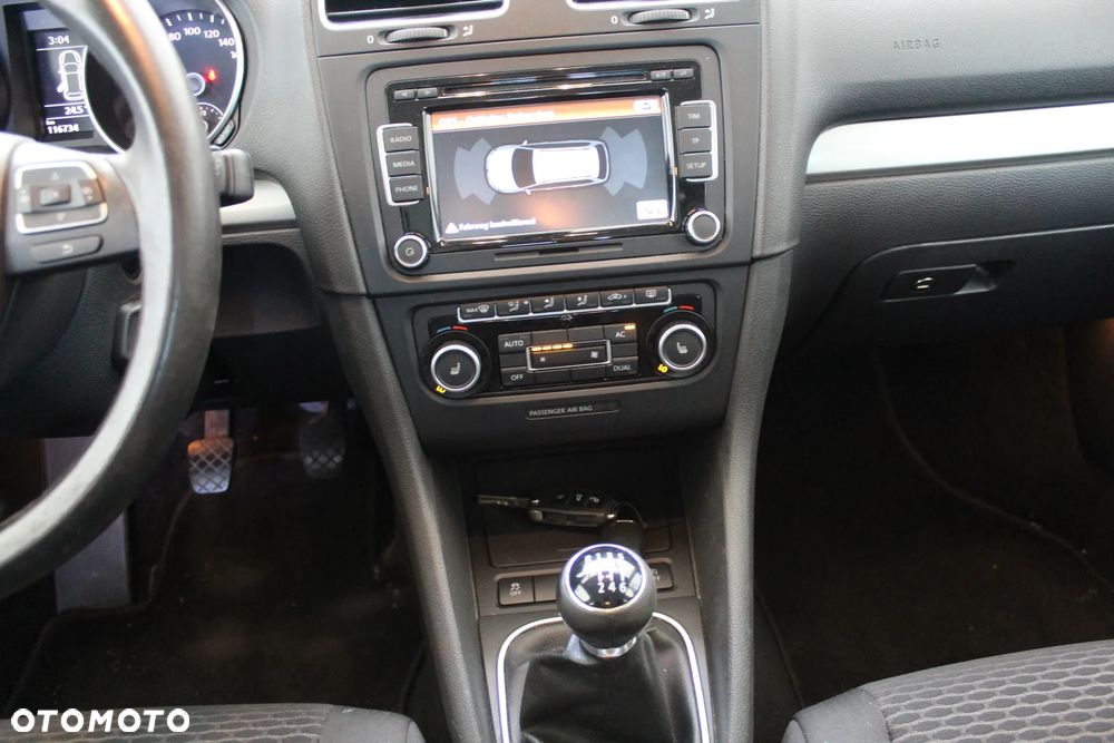 Volkswagen Golf - 16