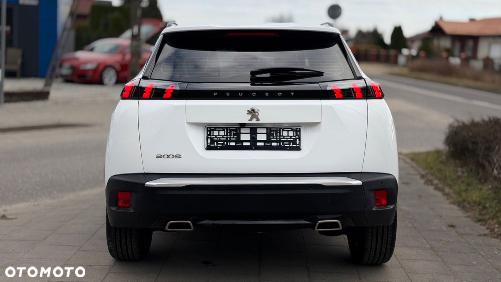 Peugeot 2008 PureTech 130 EAT8 GT - 5