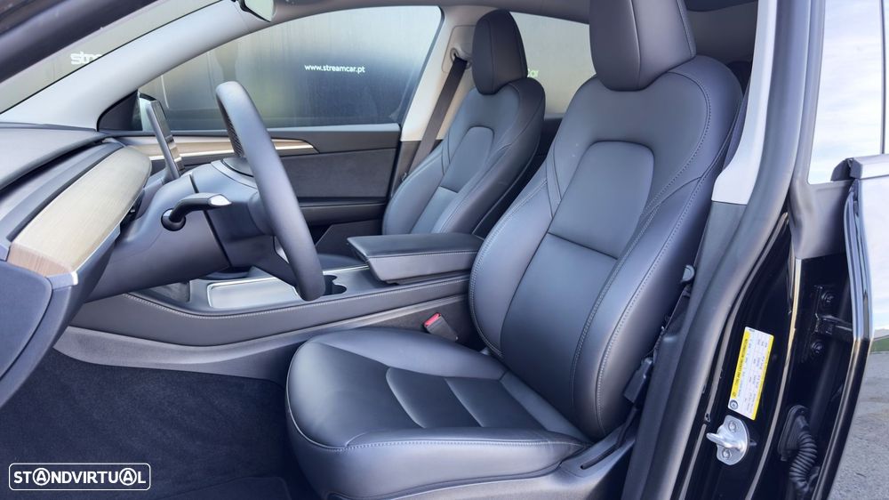 Tesla Model Y RWD - 13