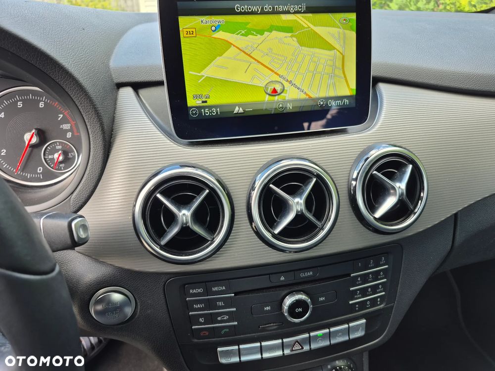 Mercedes-Benz Klasa B 180 7G-DCT UrbanStyle Edition - 9