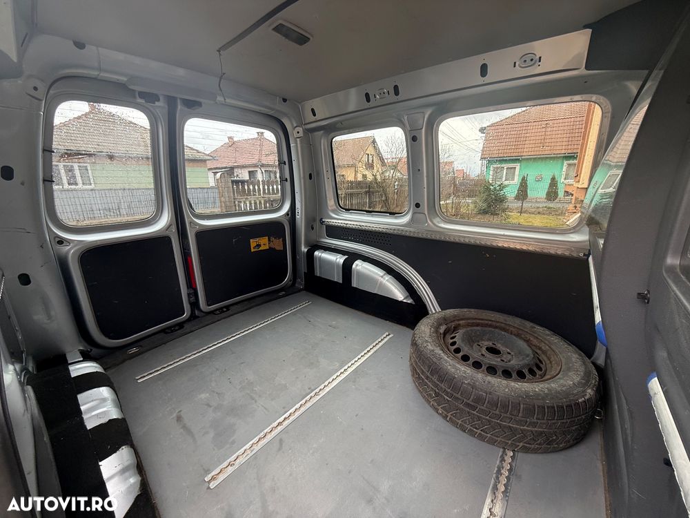 Volkswagen Caddy - 8