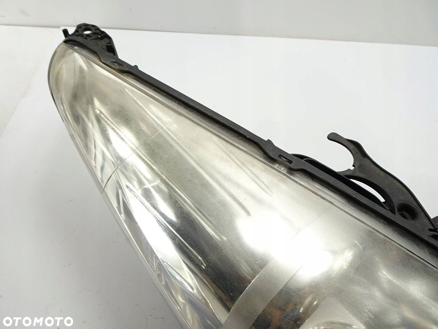 Lampa PRAWY przód Peugeot 3008 09-14r. ANGLIK - 4