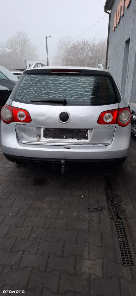 Volkswagen Passat B6 2,0 TDI BKP na części - 5
