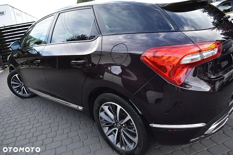 Citroën DS5 e-HDi 115 EGS6 SoChic - 29