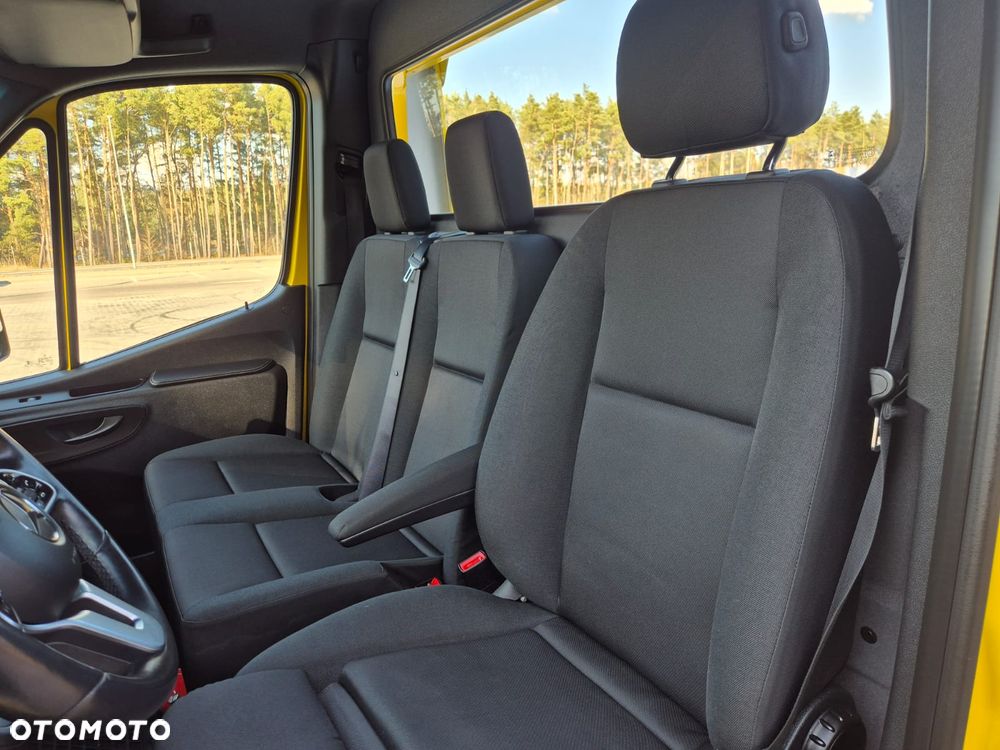 Mercedes-Benz Sprinter - 18