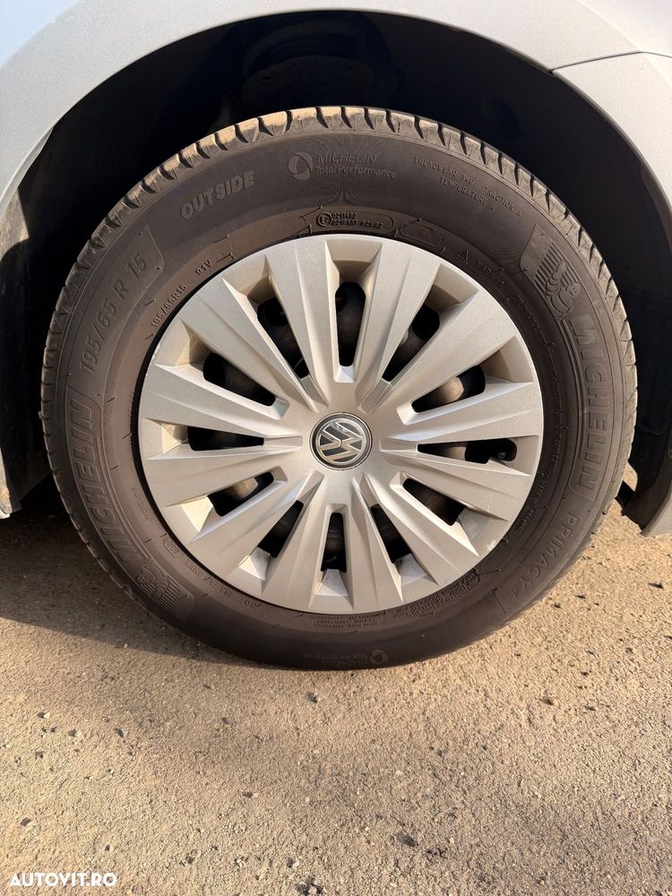 Volkswagen Golf 1.6 TDI DPF BMT DSG Trendline - 21