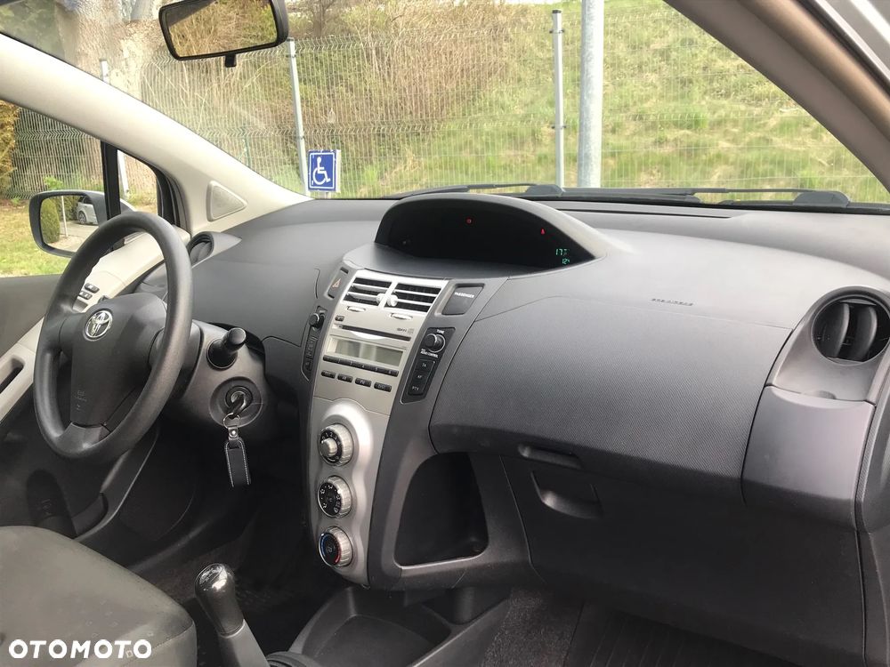 Toyota Yaris 1.0 Terra A/C - 14