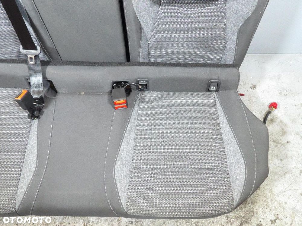 SKODA SUPERB IV 4 KOMBI KANAPA FOTEL TYŁ PODGRZEWANA - 4