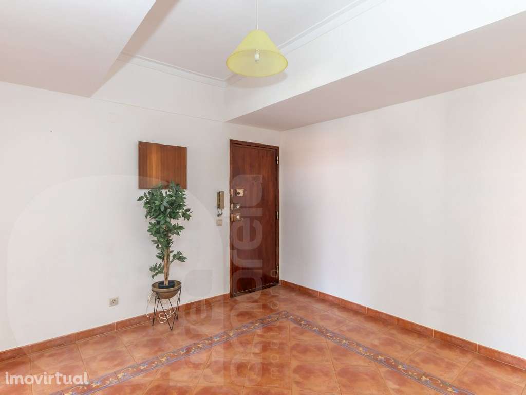 Apartamento T2 com Arrecadação de 38m² - Oportunidade Rara em Corro... - Grande imagem: 3/20