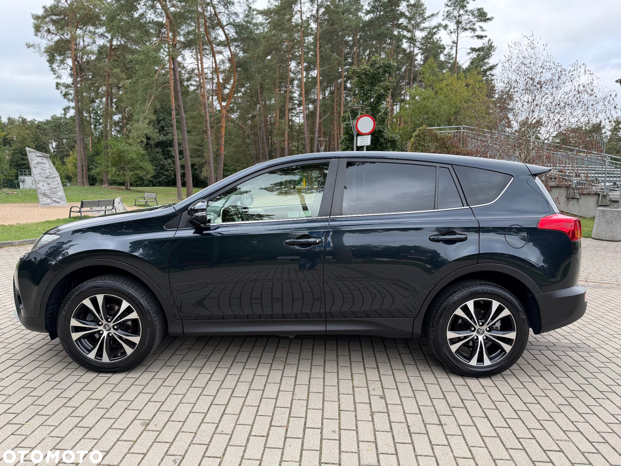 Toyota RAV4 2.0 D-4D Prestige - 9