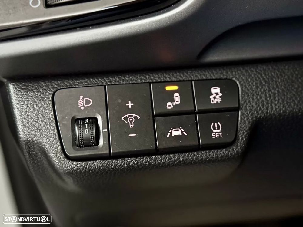 Kia Stonic 1.6 CRDi TX - 46