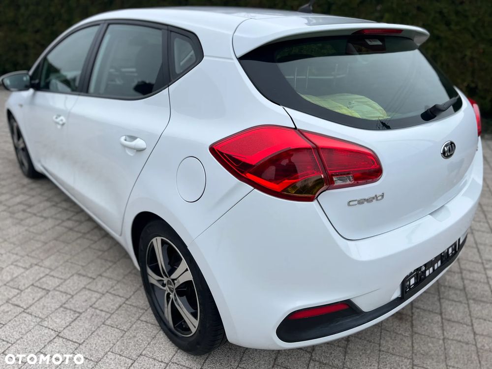 Kia Ceed 1.4 CRDi 90 Vision - 4