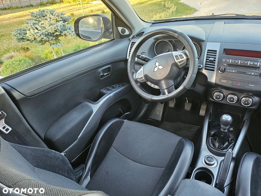 Mitsubishi Outlander 2.0 DID Intense - 11
