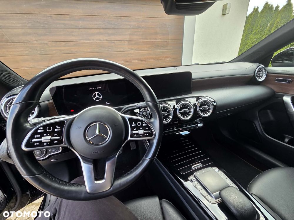 Mercedes-Benz CLA 200 d 8G-DCT AMG Line - 9