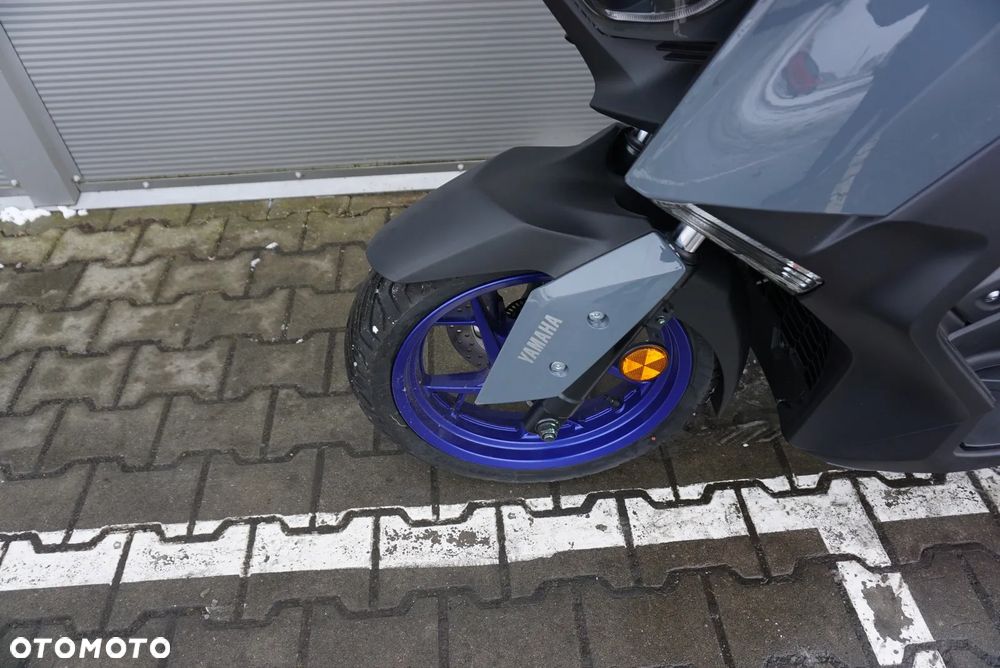Yamaha X-max - 17