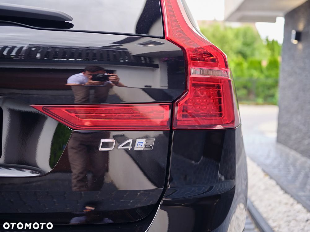 Volvo XC 60 D4 AWD R-Design - 13