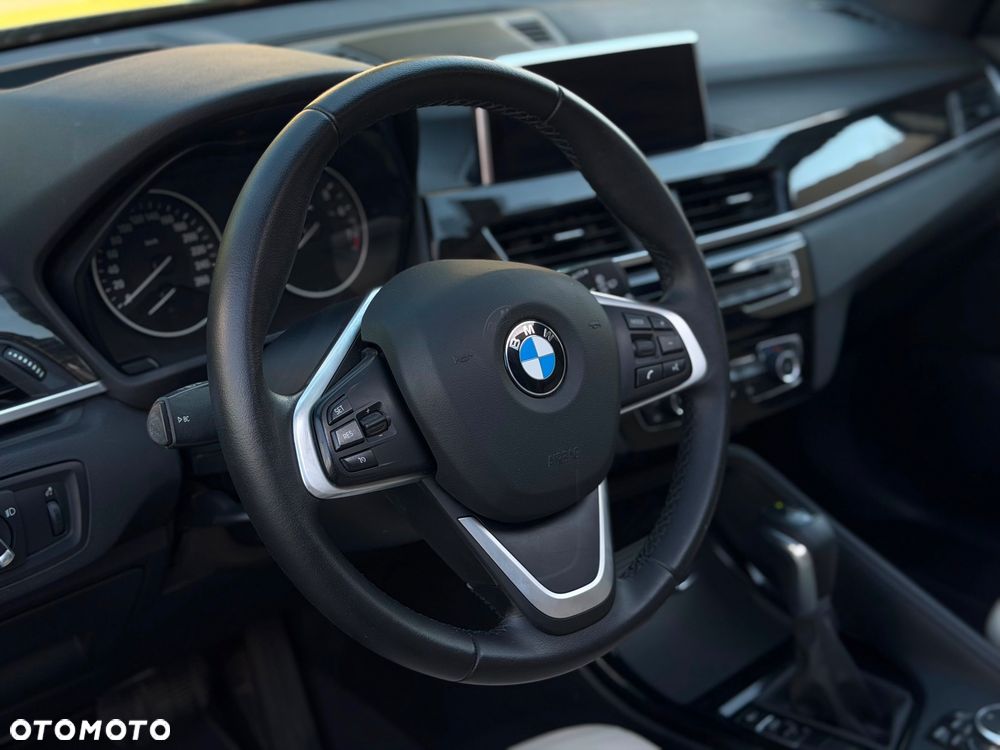 BMW X1 xDrive28i Sport Line - 20