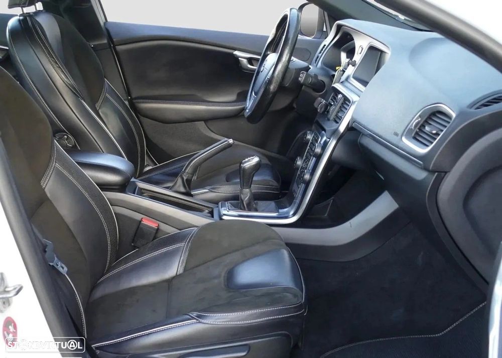 Volvo V40 1.6 D2 R-Design - 7