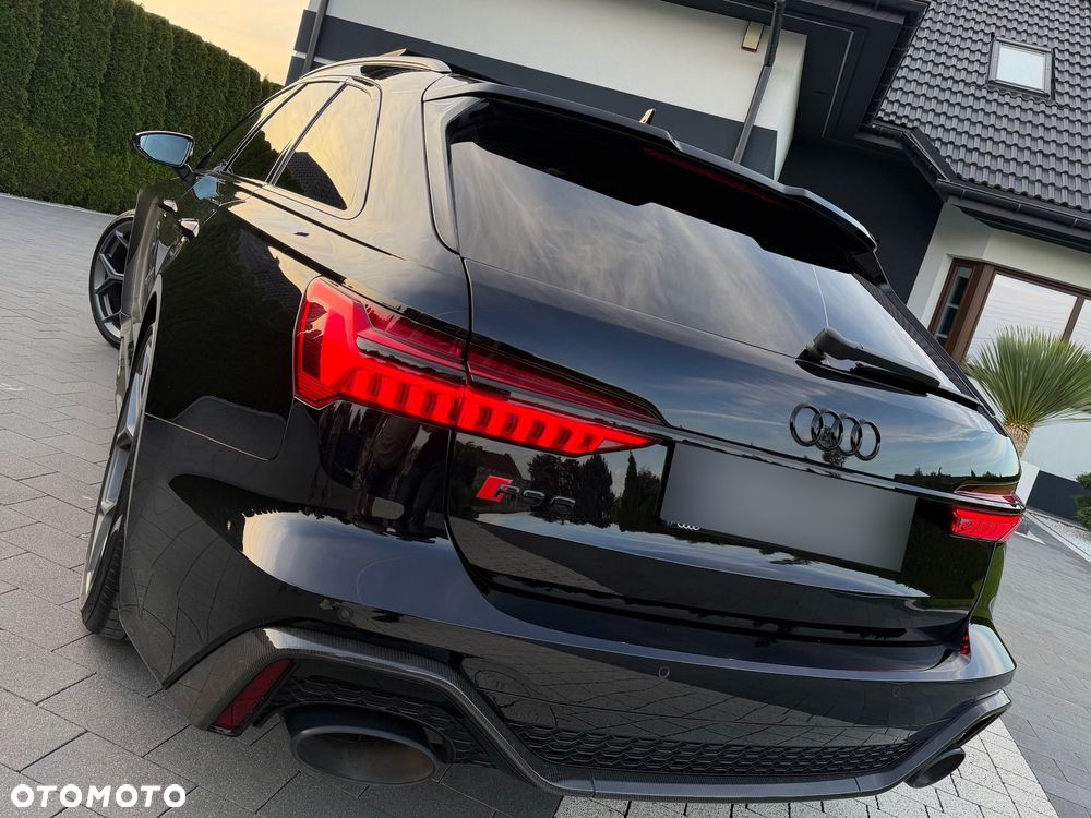 Audi RS6 Avant - 30