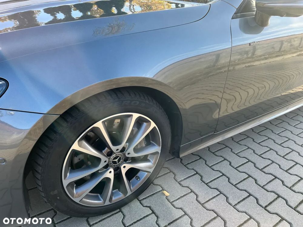 Mercedes-Benz Klasa E - 15