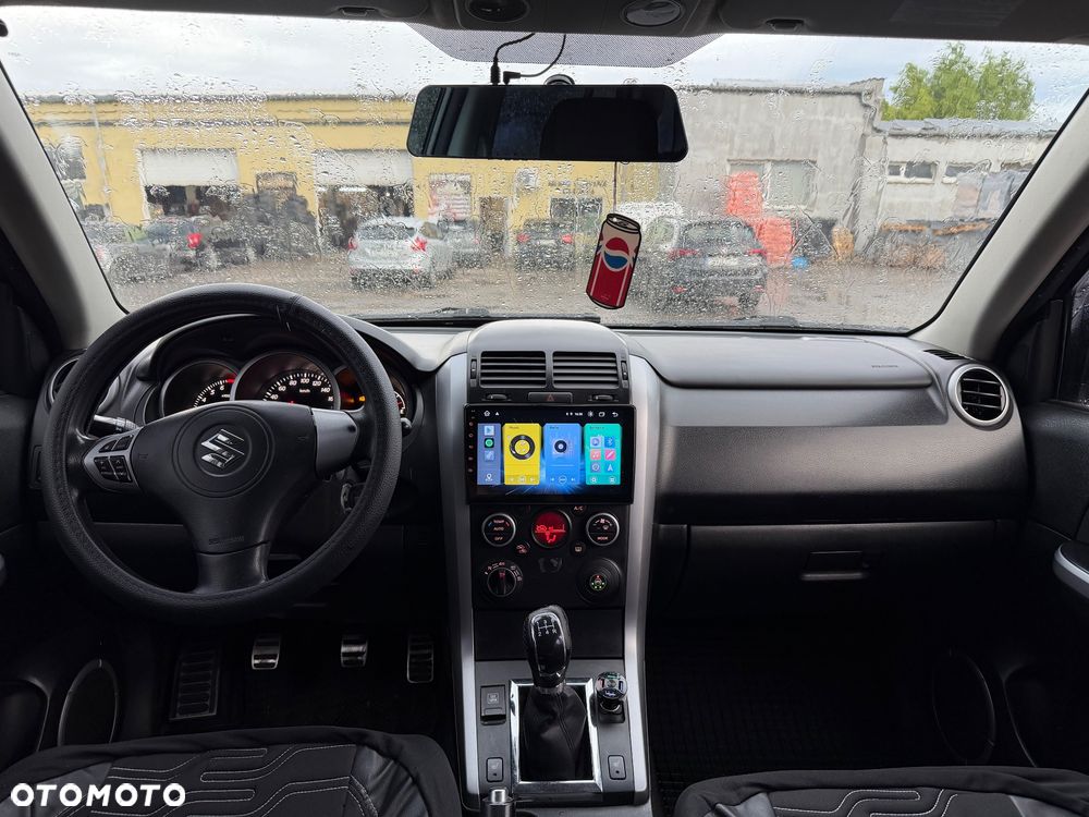 Suzuki Grand Vitara 2.0 - 13