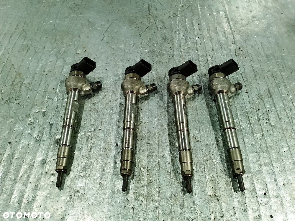 WTRYSKIWACZ SKODA OCTAVIA IV 2.0 TDI  05L130277E - 1