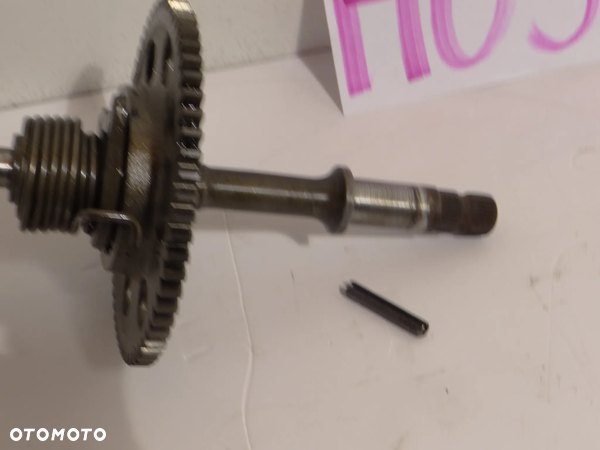 HONDA CB 750 FOUR 1977r. KICKSTARTER KOPNIAK STARTER KOMPLETNY H057