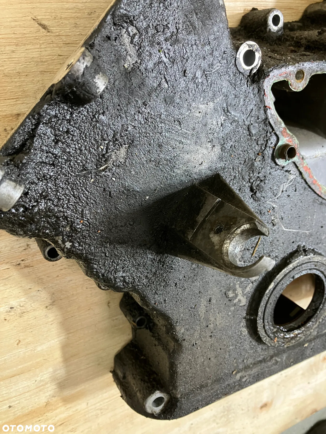 OBUDOWA ROZRZADU BMW M60 B30 B40 V8 3.0 4.0 M62 3.5 4.4 E31 E32 E34 E38 E39 OSŁONA KAPA - 2
