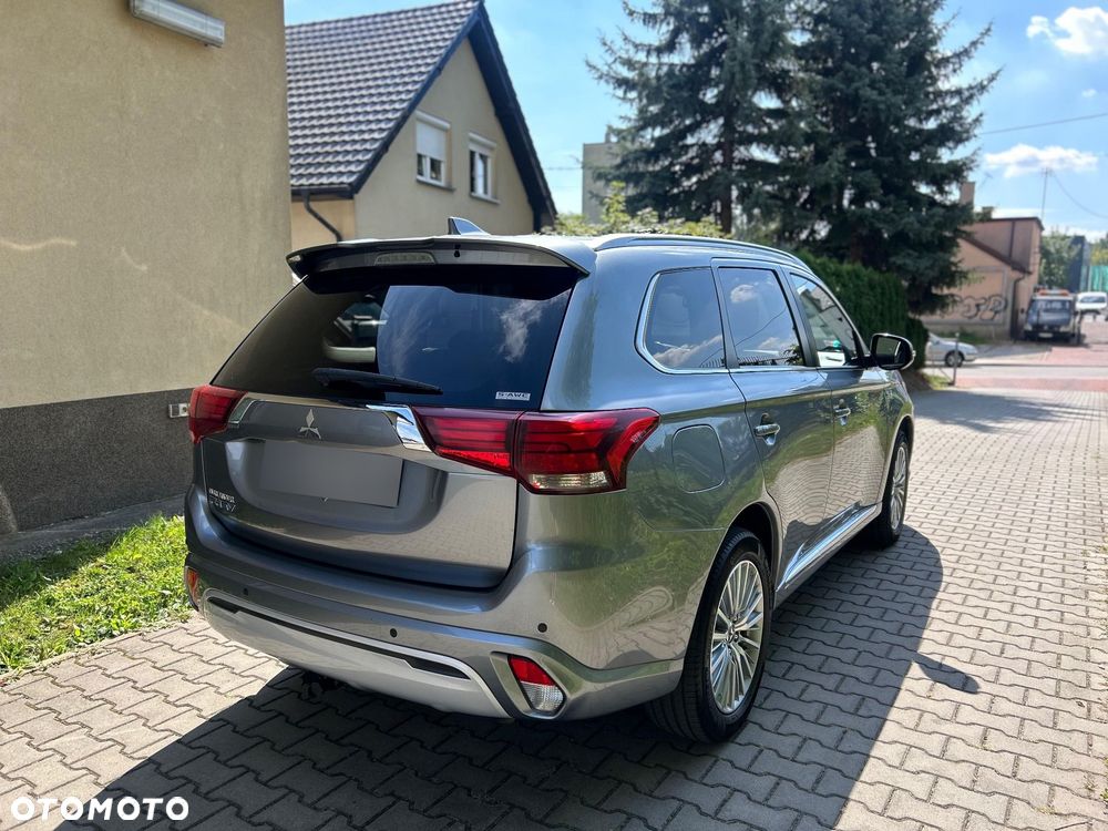 Mitsubishi Outlander Intense + - 4