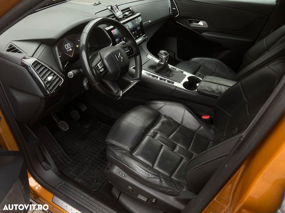 DS Automobiles DS 7 Crossback - 11