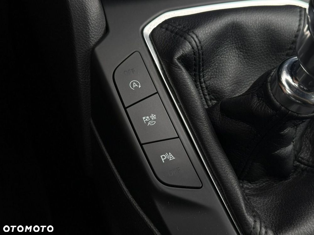 Ford Focus 1.0 EcoBoost Connected - 30