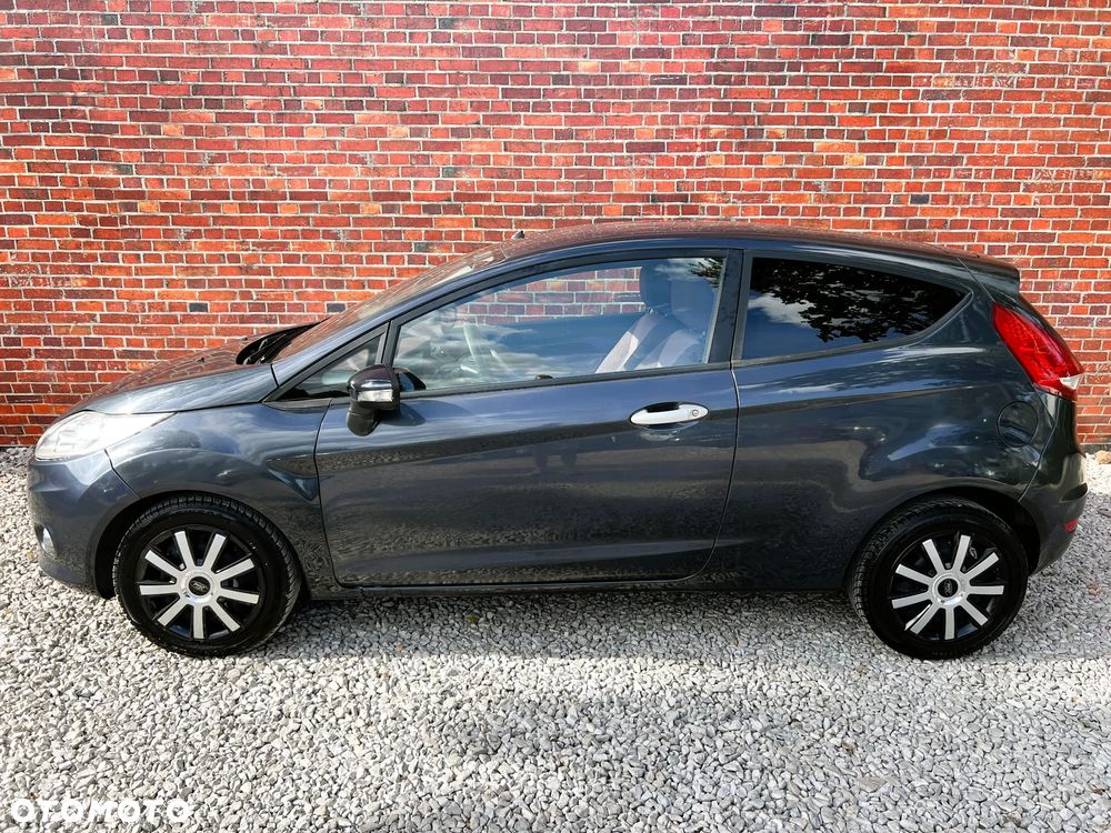 Ford Fiesta - 33