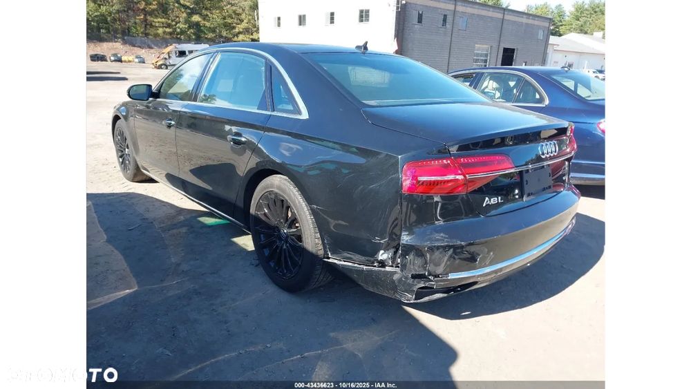 Audi A8 - 5