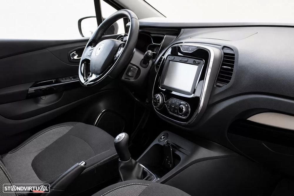 Renault Captur 0.9 TCE Exclusive - 23